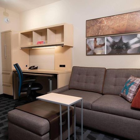 Towneplace Suites Republic Airport Long Island Фармингдейл Экстерьер фото