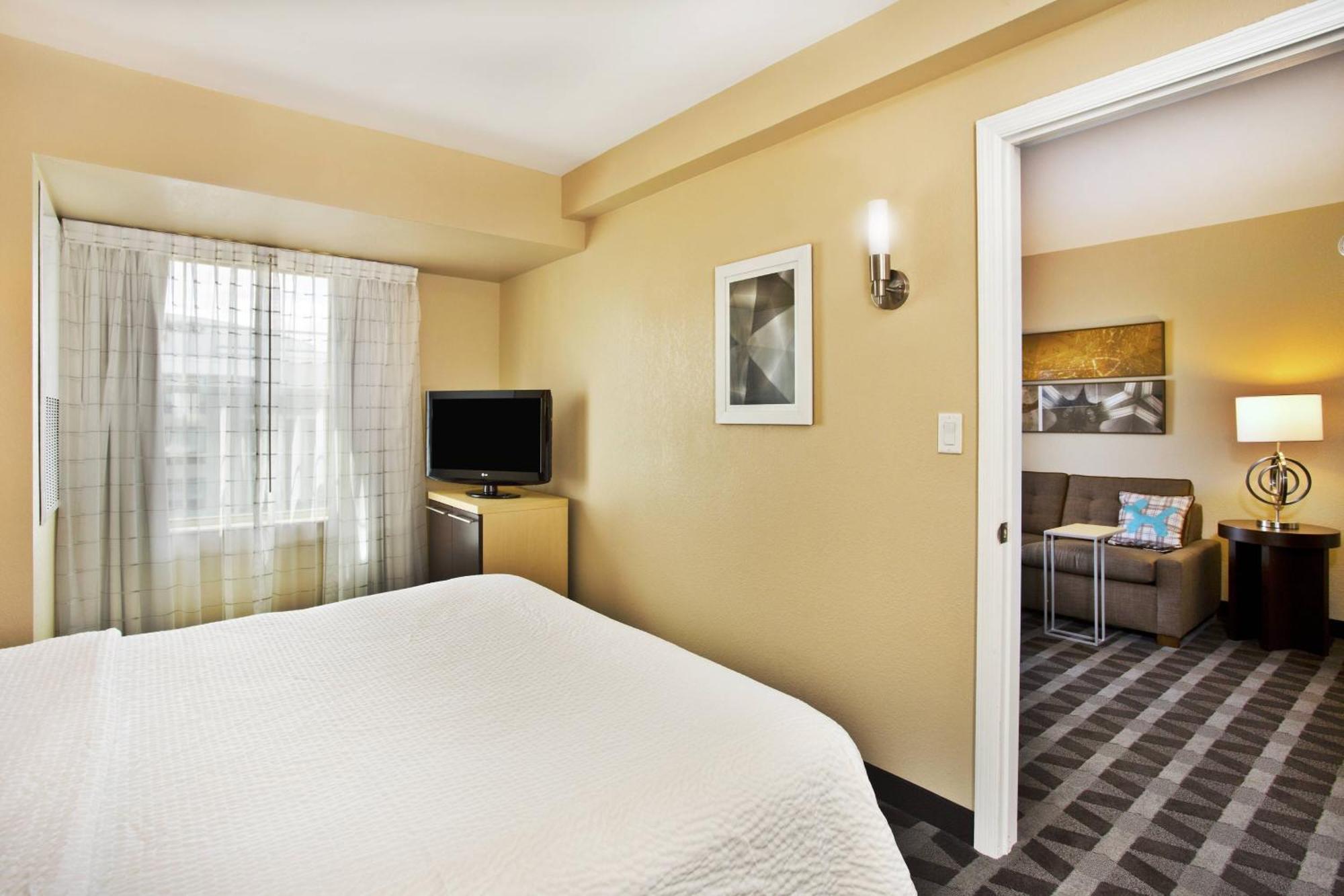 Towneplace Suites Republic Airport Long Island Фармингдейл Экстерьер фото